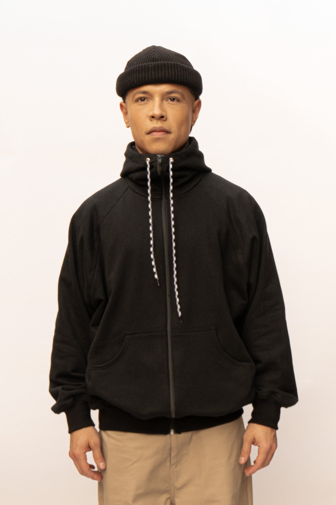 Commuter Zip Hoodie negro
