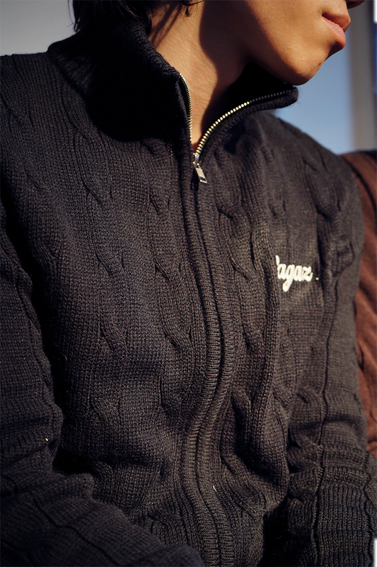 Musubi Zip Sweater black
