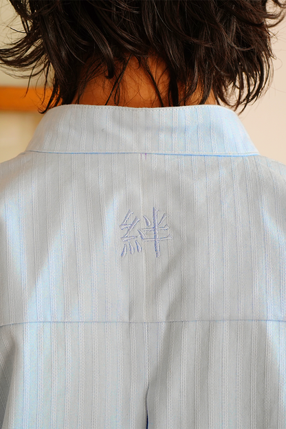 Oversize "Knot" Shirt baby blue