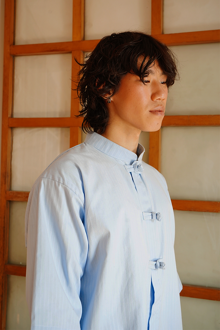 Oversize "Knot" Shirt baby blue