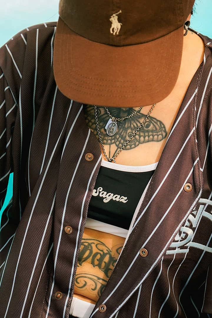 Top Sporty tiritas negro con blanco